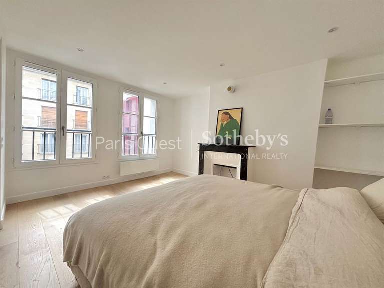 Appartement Paris 3e - 1 chambre - 63m²