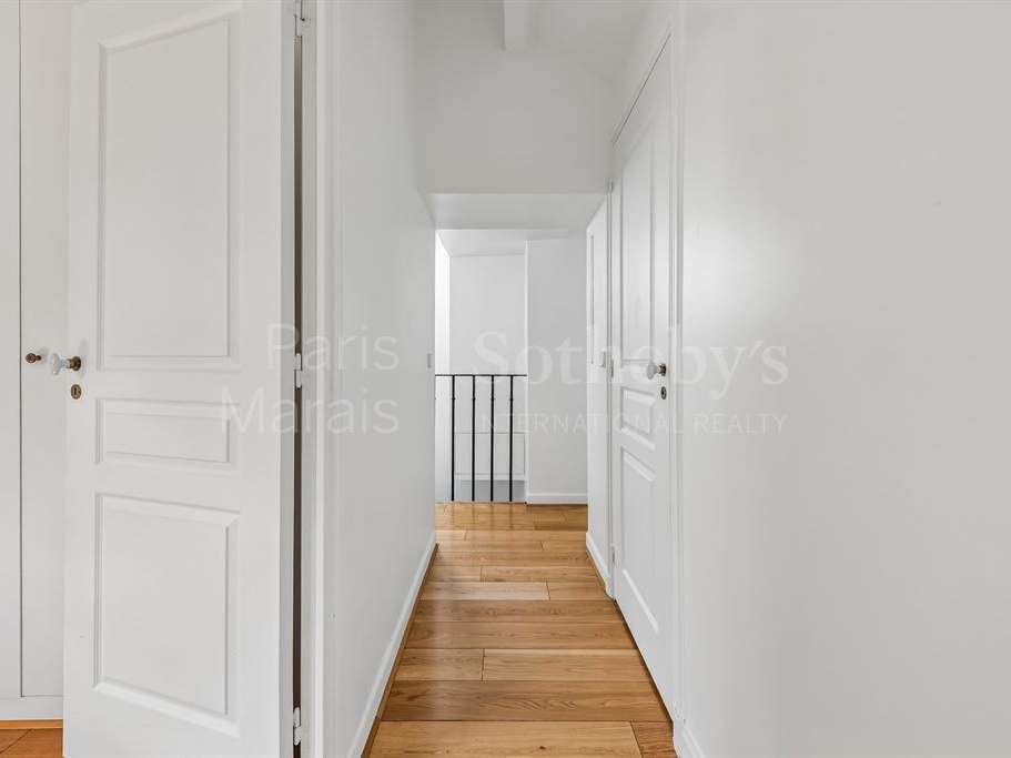 Apartment Paris 3e