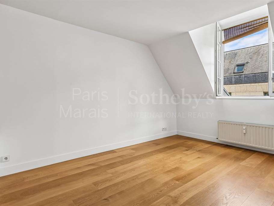 Apartment Paris 3e