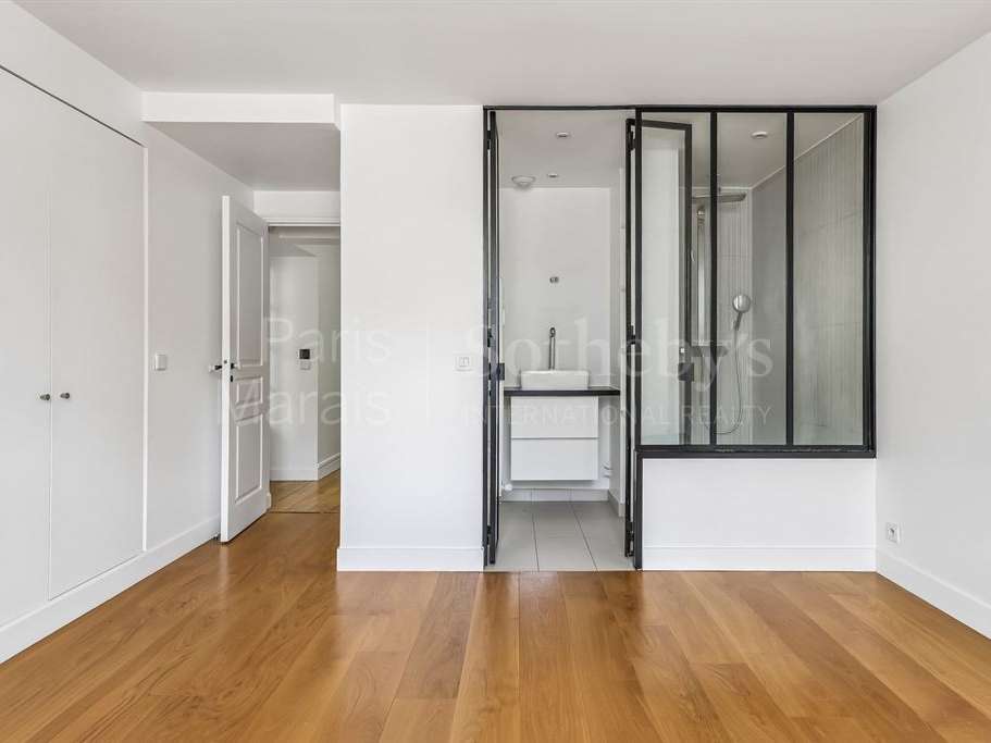 Apartment Paris 3e