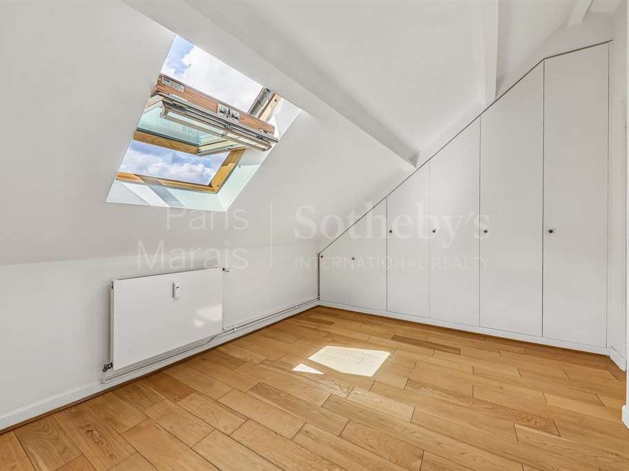 Apartment Paris 3e