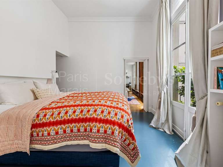 Appartement Paris 3e - 2 chambres - 100m²