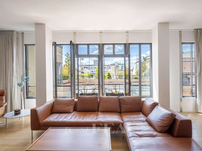 Appartement Paris 3e - 2 chambres - 332m²
