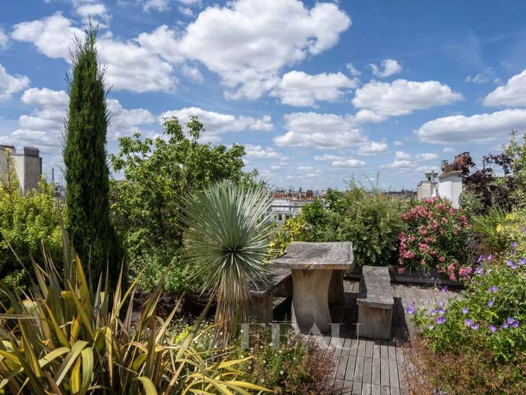 Appartement Paris 3e - 2 chambres - 332m²