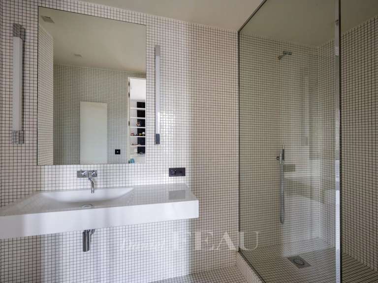Appartement Paris 3e - 2 chambres - 332m²
