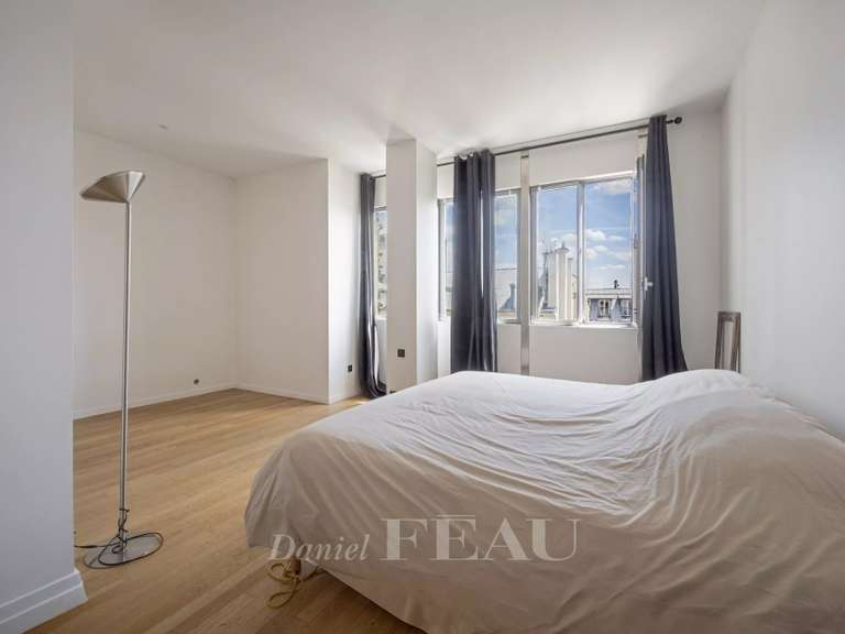 Appartement Paris 3e - 2 chambres - 332m²