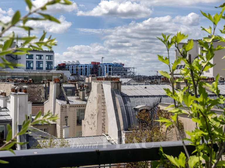 Appartement Paris 3e - 2 chambres - 332m²