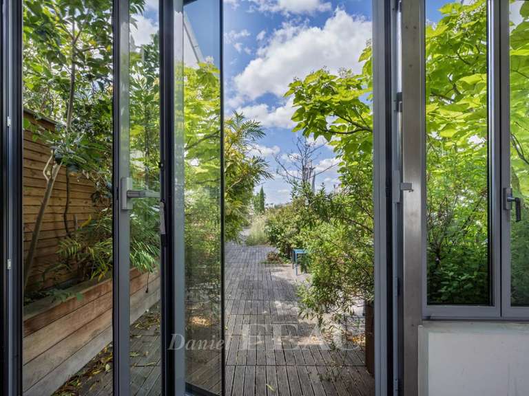 Appartement Paris 3e - 2 chambres - 332m²
