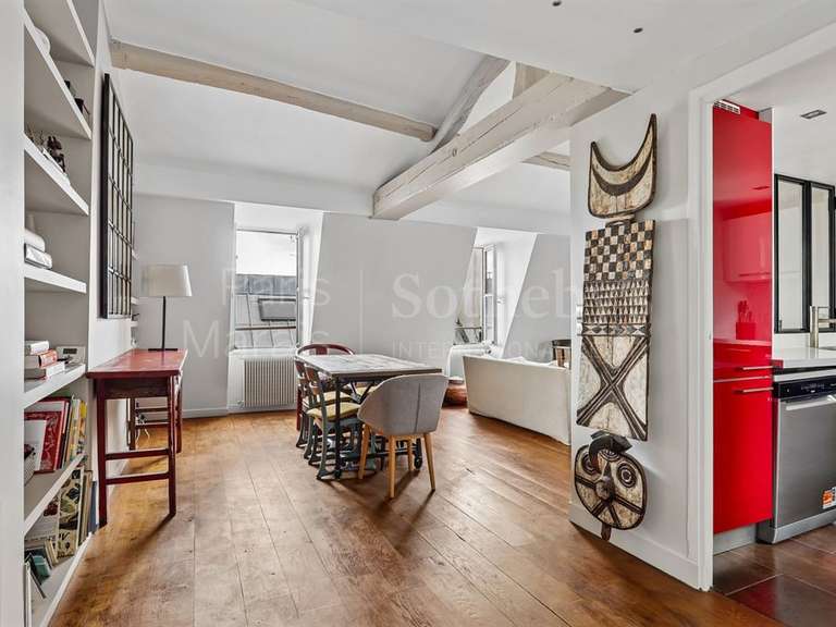 Appartement Paris 3e - 2 chambres - 82m²
