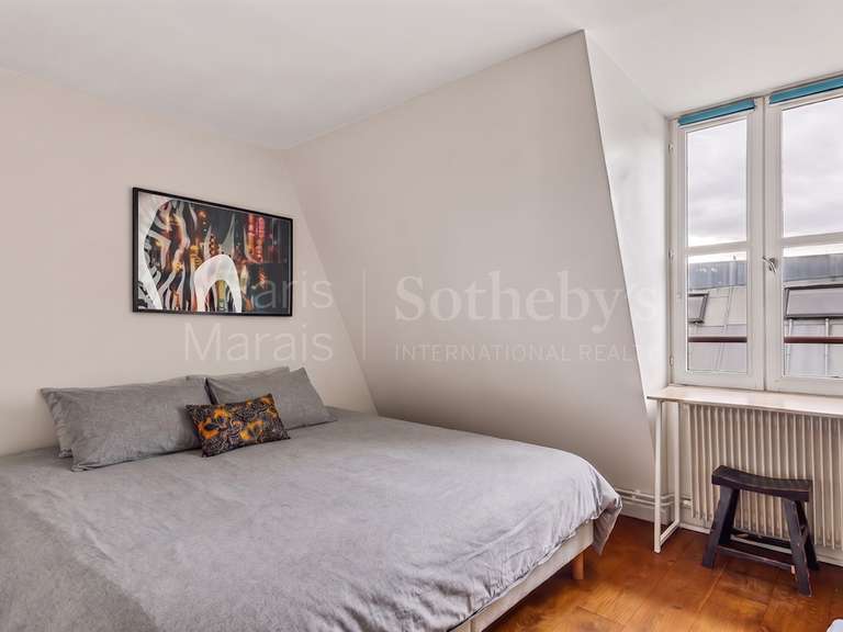 Appartement Paris 3e - 2 chambres - 82m²
