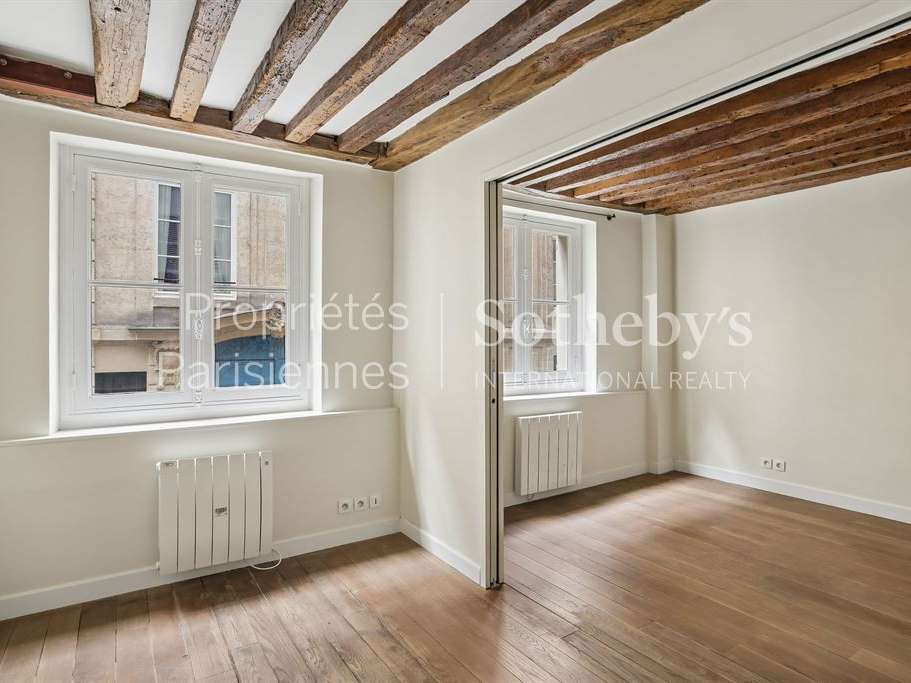 Apartment Paris 3e