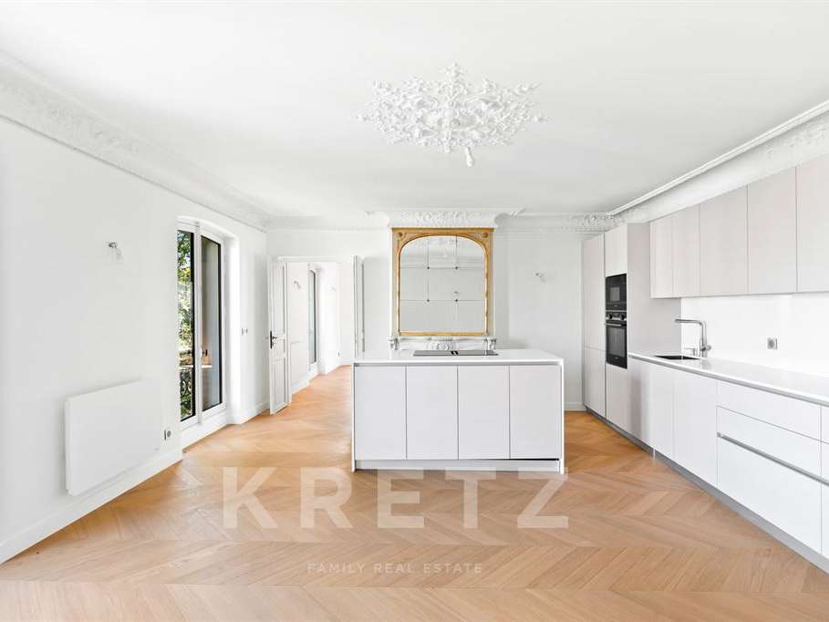 Apartment Paris 3e