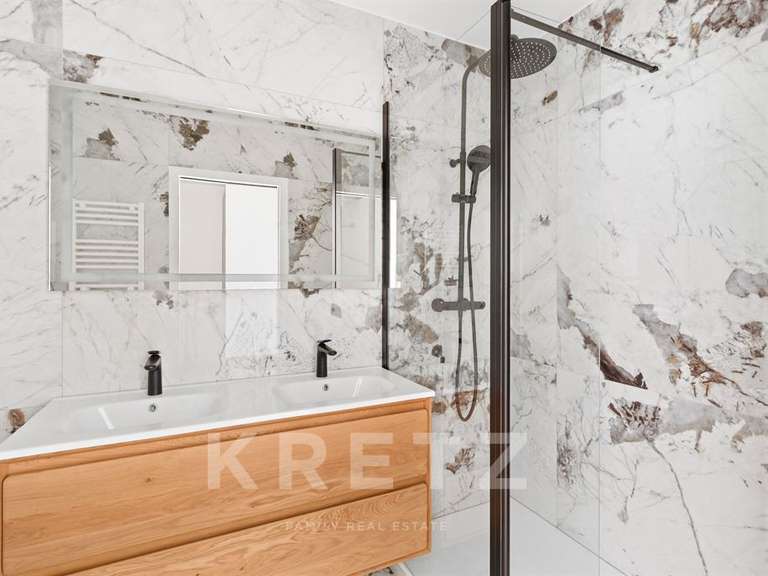 Appartement Paris 3e - 4 chambres - 148m²