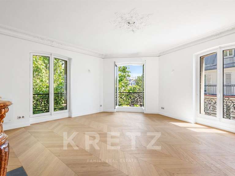 Appartement Paris 3e - 4 chambres - 148m²