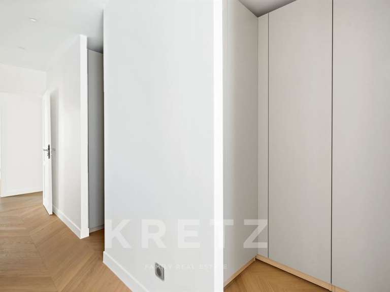 Appartement Paris 3e - 4 chambres - 148m²