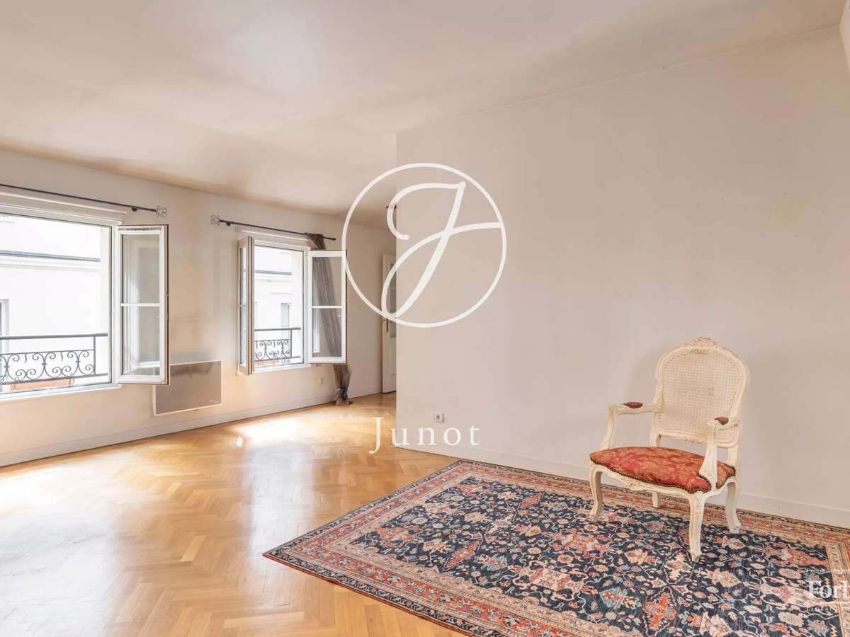 Apartment Paris 3e