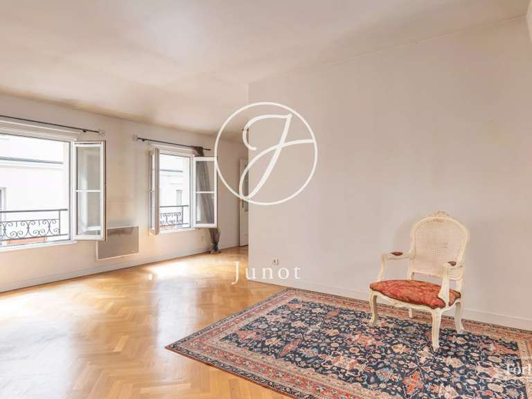 Appartement Paris 3e - 2 chambres - 76m²