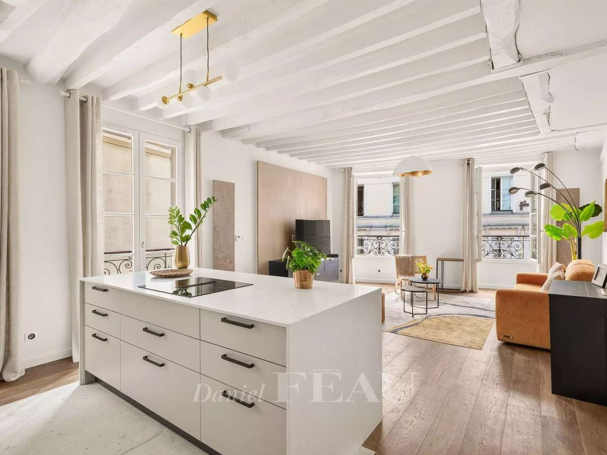 Apartment Paris 3e