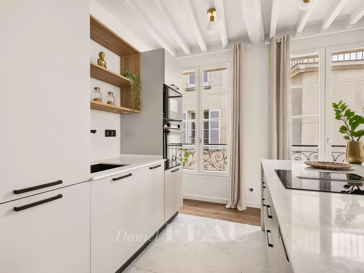 Apartment Paris 3e