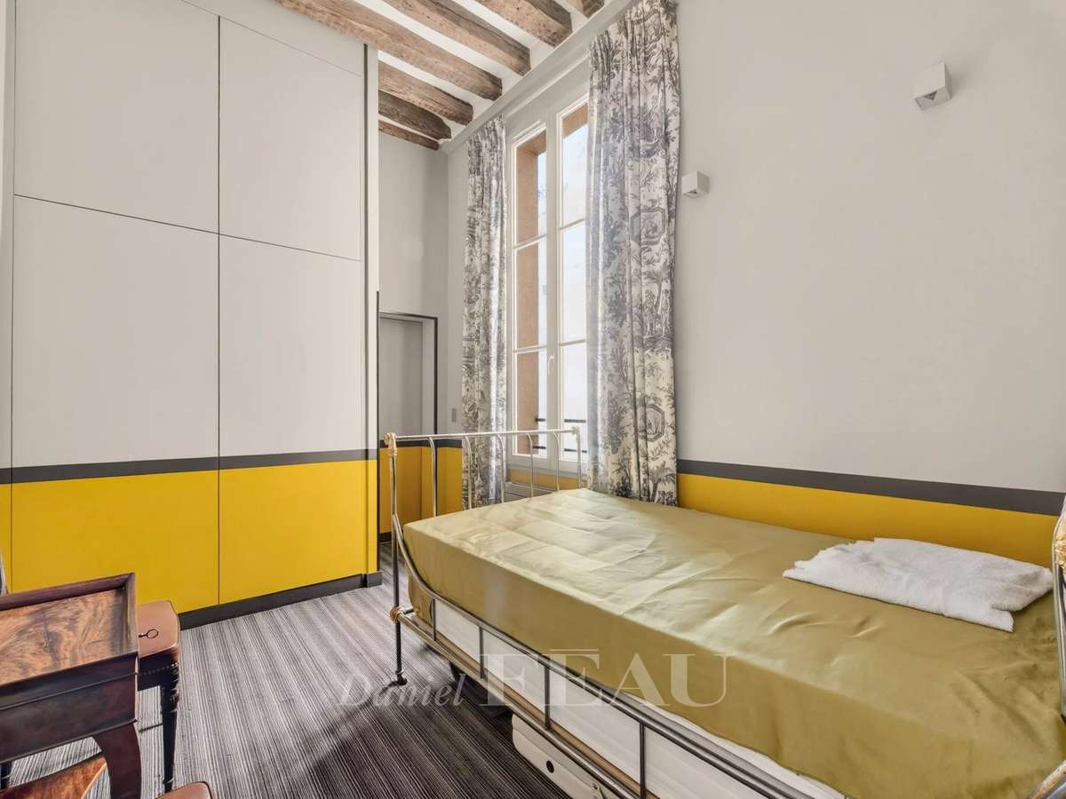 Apartment Paris 3e