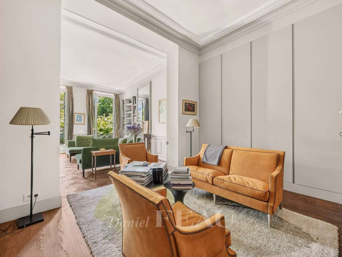 Apartment Paris 3e