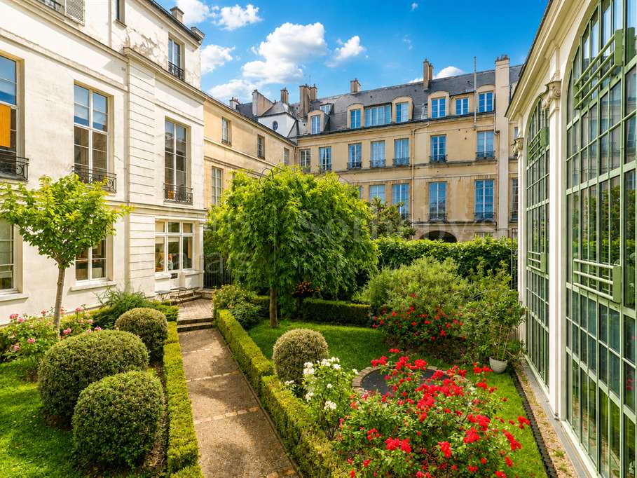 Apartment Paris 3e