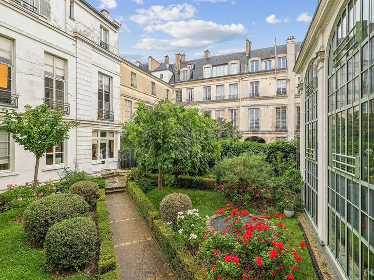 Appartement Paris 3e - 3 chambres - 101m²