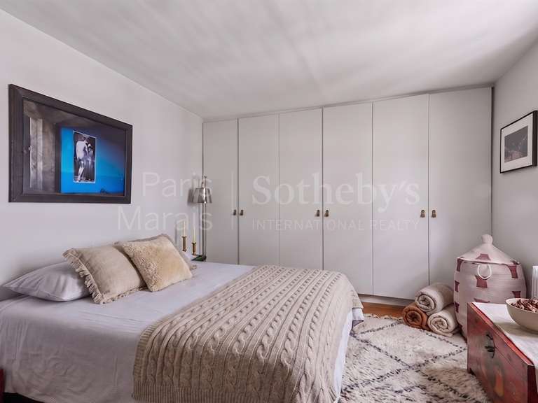 Appartement Paris 3e - 2 chambres - 82m²