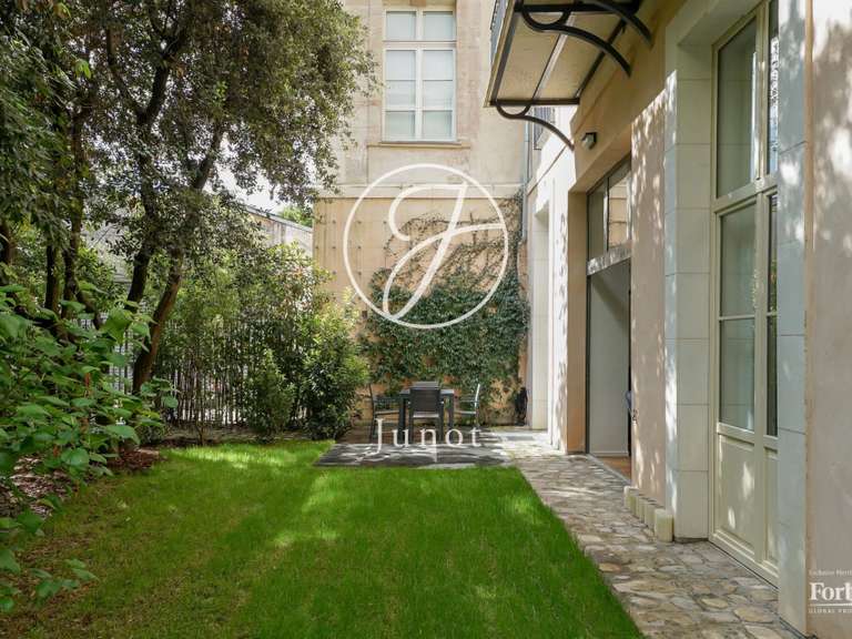 Appartement Paris 3e - 3 chambres - 178m²