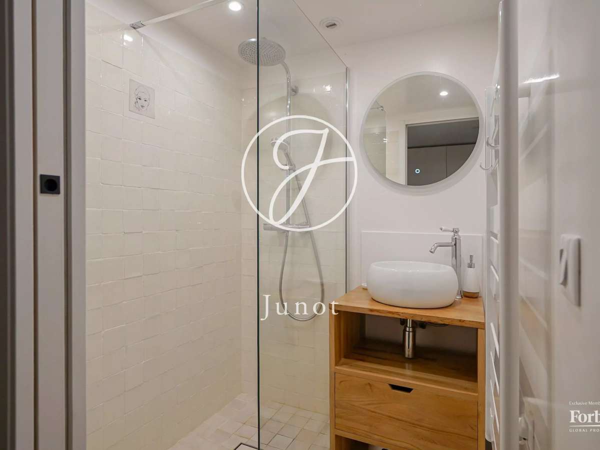 Apartment Paris 3e