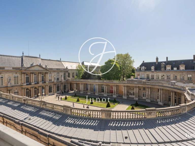Appartement Paris 3e - 3 chambres - 140m²
