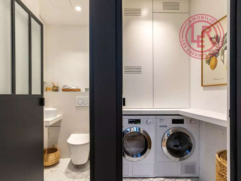 Appartement Paris 3e - 2 chambres - 79m²