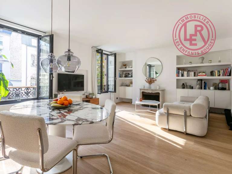 Appartement Paris 3e - 2 chambres - 79m²