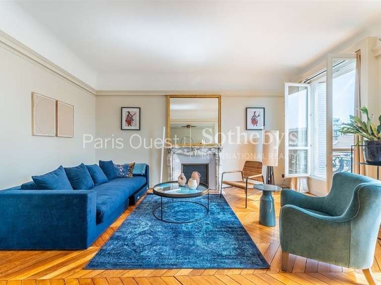 Appartement Paris 3e - 3 chambres - 150m²