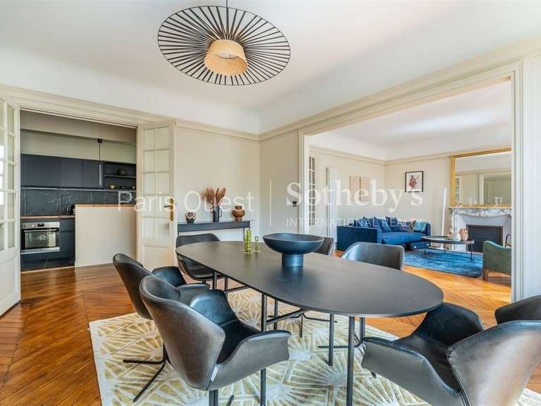 Appartement Paris 3e - 3 chambres - 150m²