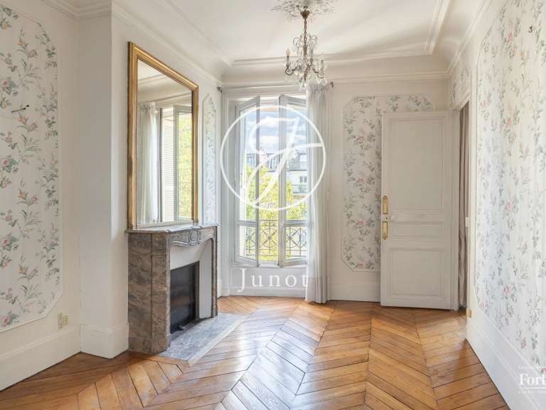 Appartement Paris 3e - 2 chambres - 90m²