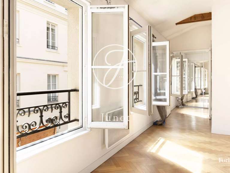 Appartement Paris 3e - 2 chambres - 76m²