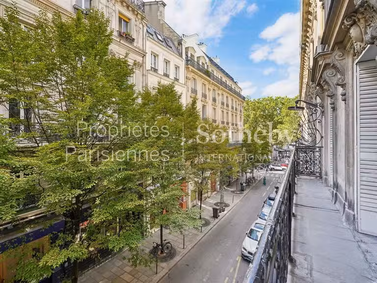 Appartement Paris 3e - 2 chambres - 73m²