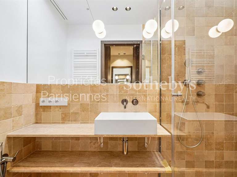 Appartement Paris 3e - 2 chambres - 73m²