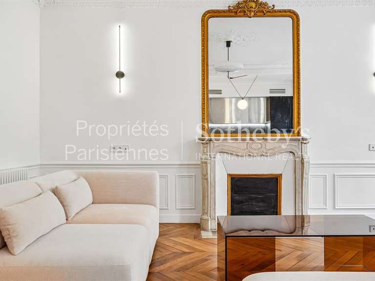 Appartement Paris 3e - 2 chambres - 73m²