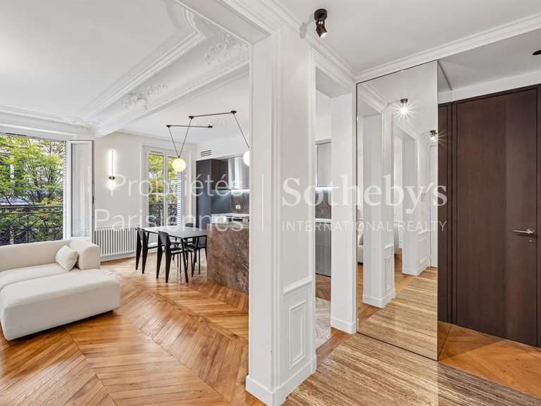 Appartement Paris 3e - 2 chambres - 73m²