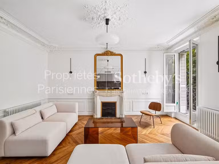 Appartement Paris 3e - 2 chambres - 73m²