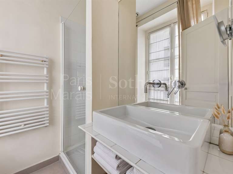 Appartement Paris 3e - 2 chambres - 50m²