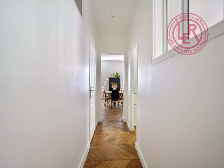 Appartement Paris 3e - 2 chambres - 66m²