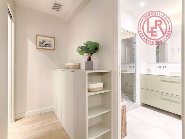 Appartement Paris 3e - 1 chambre - 88m²
