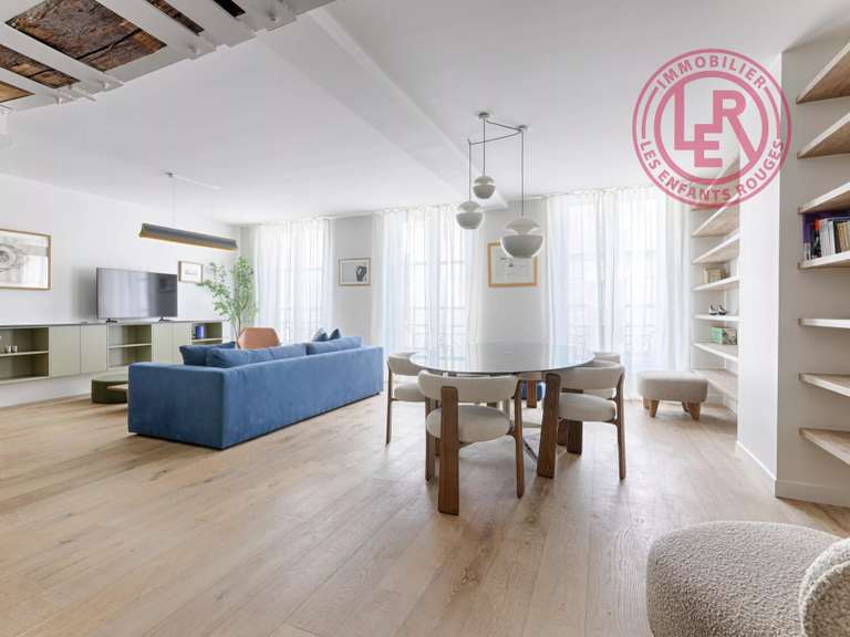 Appartement Paris 3e - 1 chambre - 88m²