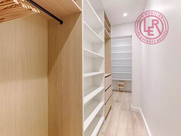 Appartement Paris 3e - 1 chambre - 88m²