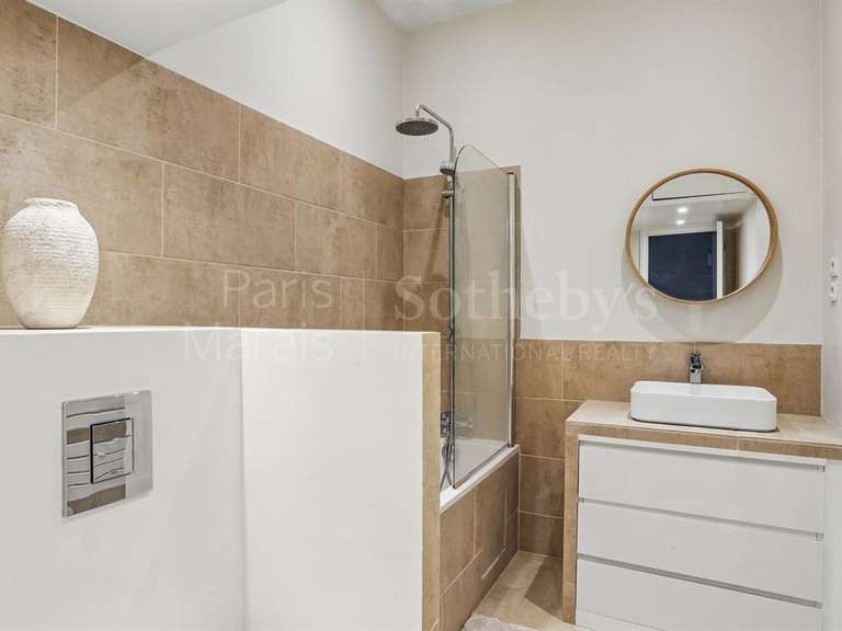 Appartement Paris 3e - 3 chambres - 110m²