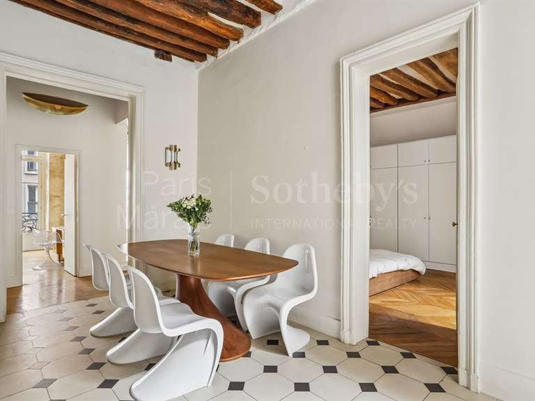 Appartement Paris 3e - 3 chambres - 110m²
