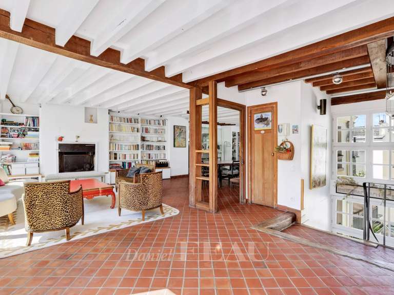 Appartement Paris 3e - 4 chambres - 199m²